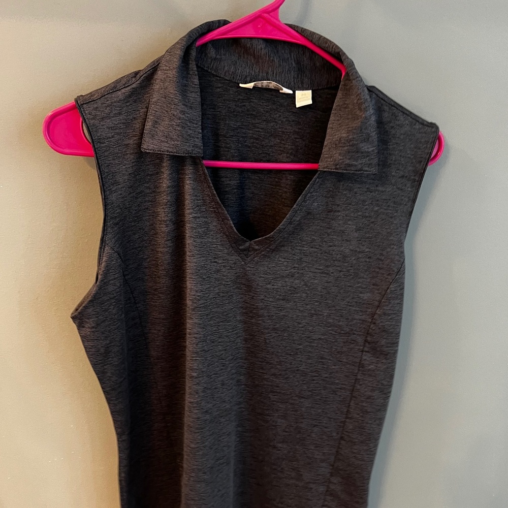 Lady Hagen gold shirt